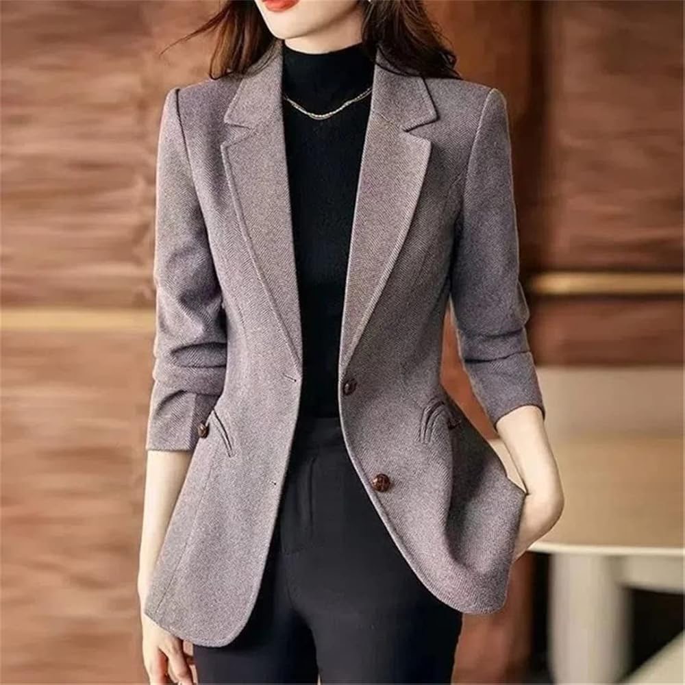 Woman Suit s 28827674 0